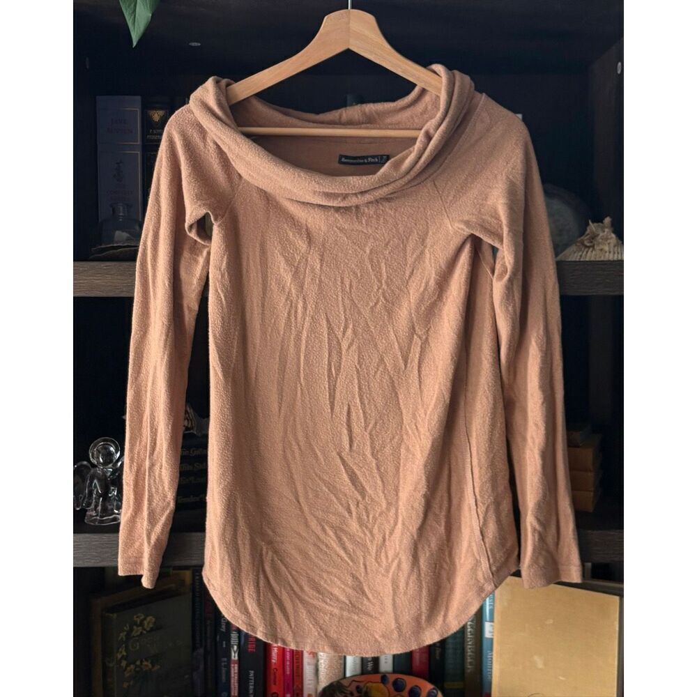 🐿️ Abercrombie and Fitch Burnt Orange Off The Shoulder Sweater Size XS